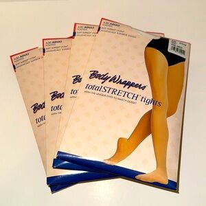 4 pairs New -Body Wrappers total stretch tights -white
Size small medium